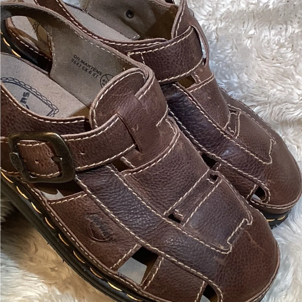 Dr. Martens Mens Brown Leather Sandals size 11